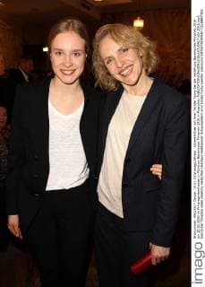 Juliane Köhler mit ihrer Tochter Fanny bei der Verleihung Bayerischer Filmpreis 2016 am 15.01.2016 im Prinzregententheater in München Bayerischer Filmpreis 2016 in Muenchen 