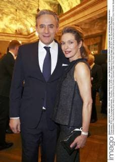 Lisa Martinek mit Ehemann Giulio Ricciarelli bei der Verleihung des Bayerischen Filmpreises 2015 im Prinzregententheater. München, 15.01.2016 Foto:xS.xGabschx xFuturexImage