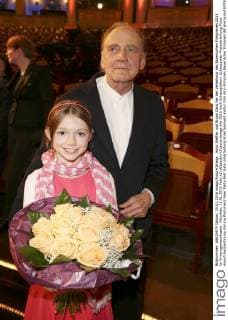 Anuk Steffen und Bruno Ganz bei der Verleihung des Bayerischen Filmpreises 2015 im Prinzregententheater. München, 15.01.2016 Foto:xS.xGabschx xFuturexImage