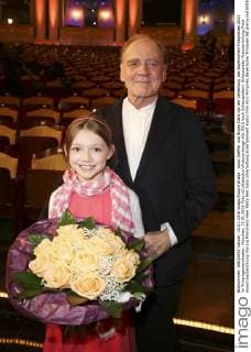 Anuk Steffen und Bruno Ganz bei der Verleihung des Bayerischen Filmpreises 2015 im Prinzregententheater. München, 15.01.2016 Foto:xS.xGabschx xFuturexImage