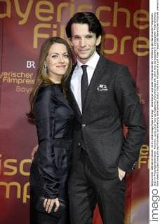 Alice Dwyer und Sabin Tambrea bei der Verleihung des Bayerischen Filmpreises 2015 im Prinzregententheater. München, 15.01.2016 Foto:xS.xGabschx xFuturexImage