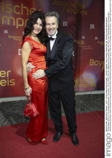 Nicola Tiggeler und Timothy Peach bei der Verleihung des Bayerischen Filmpreises 2015 im Prinzregententheater. München, 15.01.2016 Foto:xS.xGabschx xFuturexImage