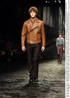 Mailänder Modewoche: Corneliani Modenschau Milan Men s Fashion Week Fall Winter 2016 2017. Milano Moda Uomo, Herbst Winter 2016 2017.Corneliani Fashion Show  SimonaxChioccia_Fotosicki