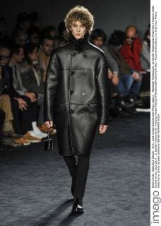 Mailänder Modewoche: Jil Sander Modenschau Milan Men s Fashion Week Herbst Winter 2016 2017 . Jil Sander FashionShow. Pictured:Model  RiccardoxGiordano