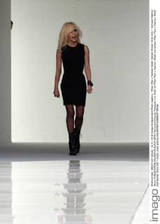 Milan Men s Fashion Week Herbst Winter 2016 2017. Versace Fashion Show  SimonaxChioccia_Fotosicki