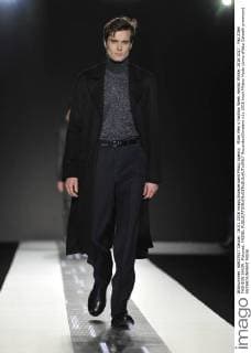 Milan Men s Fashion Week Herbst Winter 2016 2017 . Paz ZIleri FASHION SHOW. Pictured: MODEL  RiccardoxGiordano