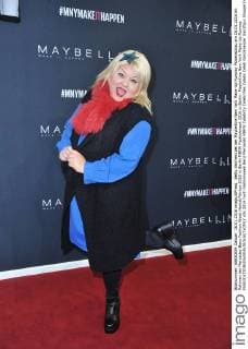 Betty Amrhein bei der Maybelline New York Make-Up Runway Modenschau am 18.01.2016 im Rahmen der Mercedes-Benz Fashion Week Herbst Winter 2016 in Berlin MBFW Fashionweek 2016 in Berlin- Maybelline New York Make-Up Runway 