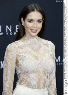 Mandy Capristo bei der Maybelline New York Make-Up Runway Fashion Show auf der Mercedes-Benz Fashion Week Berlin Autumn Winter 2016. Berlin, 18.01.2016 Foto:xS.xGabschx xFuturexImage