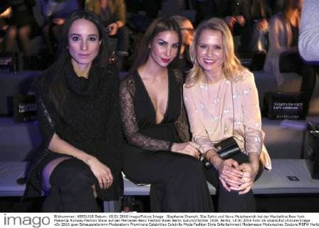 Stephanie Stumph, Sila Sahin und Nova Meierhenrich bei der Maybelline New York Make-Up Runway Fashion Show auf der Mercedes-Benz Fashion Week Berlin Autumn Winter 2016. Berlin, 18.01.2016 Foto:xS.xGabschx xFuturexImage