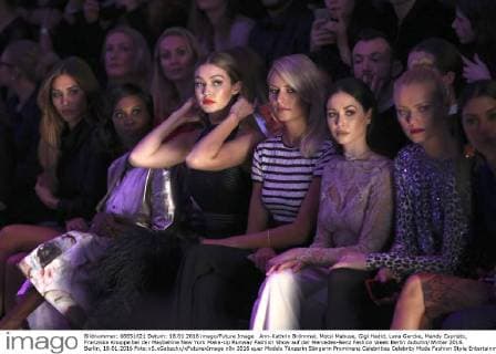 Ann-Kathrin Brömmel, Motsi Mabuse, Gigi Hadid, Lena Gercke, Mandy Capristo, Franziska Knuppe bei der Maybelline New York Make-Up Runway Fashion Show auf der Mercedes-Benz Fashion Week Berlin Autumn Winter 2016. Berlin, 18.01.2016 Foto:xS.xGabschx xFuturexImage