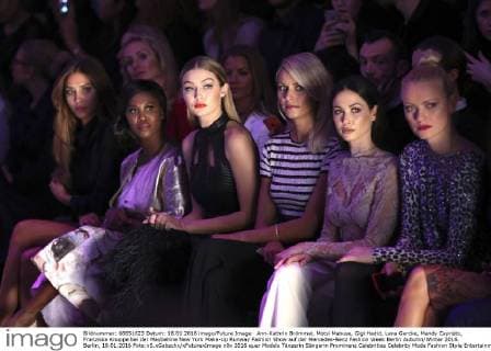 Ann-Kathrin Brömmel, Motsi Mabuse, Gigi Hadid, Lena Gercke, Mandy Capristo, Franziska Knuppe bei der Maybelline New York Make-Up Runway Fashion Show auf der Mercedes-Benz Fashion Week Berlin Autumn Winter 2016. Berlin, 18.01.2016 Foto:xS.xGabschx xFuturexImage