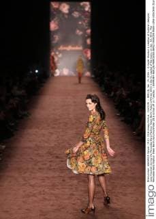 (160119) -- BERLIN, Jan. 19, 2016 -- A model displays a creation of Austrian designer Lena Hoschek during the Mercedes-Benz Fashion Week Berlin Autumn Winter 2016 in Berlin, capital of Germany, on Jan. 19, 2016. The Mercedes-Benz Fashion Week Berlin Autumn Winter 2016 kicked off on Tuesday. ) GERMANY-BERLIN-MERCEDES-BENZ FASHION WEEK-LENA HOSCHEK ZhangxFan 