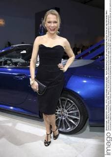 Nova Meierhenrich bei der Lena Hoschek Fashion Show auf der Mercedes-Benz Fashion Week Berlin Autumn Winter 2016. Berlin, 19.01.2016 Foto:xS.xGabschx xFuturexImage