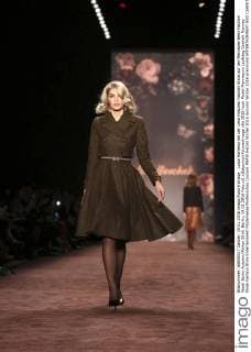 Luisa Hartema bei der Lena Hoschek Fashion Show auf der Mercedes-Benz Fashion Week Berlin Autumn Winter 2016. Berlin, 19.01.2016 Foto:xS.xGabschx xFuturexImage