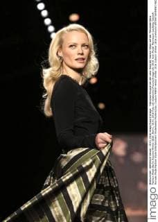 Franziska Knuppe bei der Lena Hoschek Fashion Show auf der Mercedes-Benz Fashion Week Berlin Autumn Winter 2016. Berlin, 19.01.2016 Foto:xS.xGabschx xFuturexImage