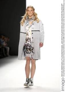 Larissa Marolt bei der Sportalm Fashion Show auf der Mercedes-Benz Fashion Week Berlin Autumn Winter 2016. Berlin, 19.01.2016 Foto:xS.xGabschx xFuturexImage