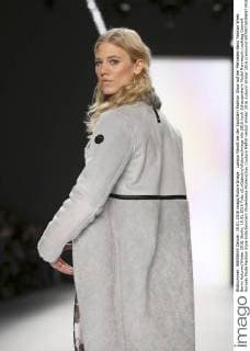 Larissa Marolt bei der Sportalm Fashion Show auf der Mercedes-Benz Fashion Week Berlin Autumn Winter 2016. Berlin, 19.01.2016 Foto:xS.xGabschx xFuturexImage