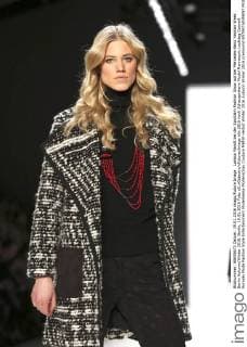 Larissa Marolt bei der Sportalm Fashion Show auf der Mercedes-Benz Fashion Week Berlin Autumn Winter 2016. Berlin, 19.01.2016 Foto:xS.xGabschx xFuturexImage