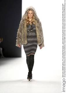Larissa Marolt bei der Sportalm Fashion Show auf der Mercedes-Benz Fashion Week Berlin Autumn Winter 2016. Berlin, 19.01.2016 Foto:xS.xGabschx xFuturexImage
