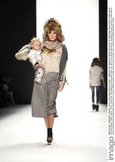 Model bei der Sportalm Fashion Show auf der Mercedes-Benz Fashion Week Berlin Autumn Winter 2016. Berlin, 19.01.2016 Foto:xS.xGabschx xFuturexImage