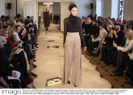 Model bei der Nobi Talai Fashion Show auf der Mercedes-Benz Fashion Week Berlin Autumn Winter 2016. Berlin, 19.01.2016 Foto:xFredericx xFuturexImage