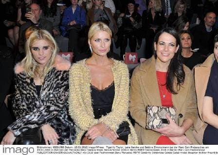 Tigerlily Taylor, Lena Gercke und Bettina Zimmermann bei der Marc Cain Modenschau am 19.01.2016 im Rahmen der Mercedes-Benz Fashion Week Herbst Winter 2016 in Berlin MBFW Fashionweek 2016 in Berlin- Marc Cain Fashionshow 
