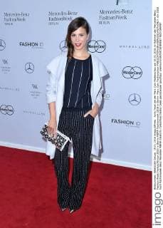 Aylin Tezel bei der Marc Cain Modenschau am 19.01.2016 im Rahmen der Mercedes-Benz Fashion Week Herbst Winter 2016 in Berlin MBFW Fashionweek 2016 in Berlin- Marc Cain Fashionshow 