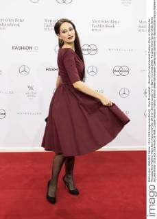 Mara Blumenblatt - Ankunft zur Lena Hoschek Fashion-Show im Rahmen der Mercedes-Benz Fashion Week Berlin Autumn Winter 2016 am Brandenburger Tor in Berlin am 19.01.2016. Mercedes-Benz Fashion Week Berlin Autumn Winter 2016