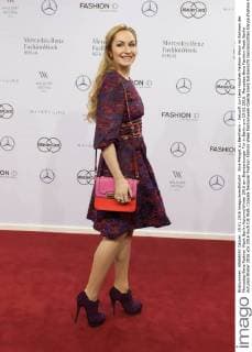 Elna-Marget zu Bentheim - Ankunft zur Lena Hoschek Fashion-Show im Rahmen der Mercedes-Benz Fashion Week Berlin Autumn Winter 2016 am Brandenburger Tor in Berlin am 19.01.2016. Mercedes-Benz Fashion Week Berlin Autumn Winter 2016