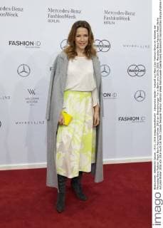 Alexandra Neldel - Ankunft zur Marc Cain Fashion-Show im Rahmen der Mercedes-Benz Fashion Week Berlin Autumn Winter 2016 am Brandenburger Tor in Berlin am 19.01.2016. Mercedes-Benz Fashion Week Berlin Autumn Winter 2016