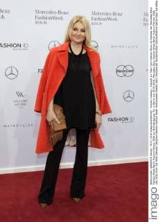 Frauke Ludowig - Ankunft zur Marc Cain Fashion-Show im Rahmen der Mercedes-Benz Fashion Week Berlin Autumn Winter 2016 am Brandenburger Tor in Berlin am 19.01.2016. Mercedes-Benz Fashion Week Berlin Autumn Winter 2016