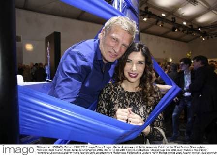 Gerhard Leinauer mit Gattin Alexandra Polzin bei der Riani Fashion Show auf der Mercedes-Benz Fashion Week Berlin Autumn Winter 2016. Berlin, 19.01.2016 Foto:xS.xGabschx xFuturexImage