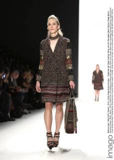 Model bei der Riani Fashion Show auf der Mercedes-Benz Fashion Week Berlin Autumn Winter 2016. Berlin, 19.01.2016 Foto:xS.xGabschx xFuturexImage