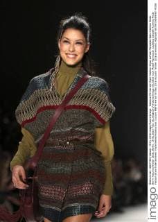 Rebecca Mir bei der Riani Fashion Show auf der Mercedes-Benz Fashion Week Berlin Autumn Winter 2016. Berlin, 19.01.2016 Foto:xS.xGabschx xFuturexImage