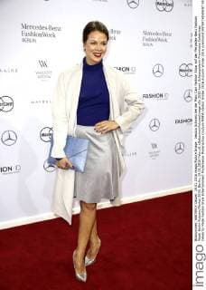 Jessica Schwarz bei der Marc Cain Fashion Show auf der Mercedes-Benz Fashion Week Berlin Autumn Winter 2016. Berlin, 19.01.2016 Foto:xS.xGabschx xFuturexImage