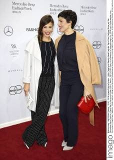 Aylin Tezel und Jasmin Gerat bei der Marc Cain Fashion Show auf der Mercedes-Benz Fashion Week Berlin Autumn Winter 2016. Berlin, 19.01.2016 Foto:xS.xGabschx xFuturexImage