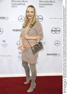 Janin Reinhardt bei der Marc Cain Fashion Show auf der Mercedes-Benz Fashion Week Berlin Autumn Winter 2016. Berlin, 19.01.2016 Foto:xS.xGabschx xFuturexImage