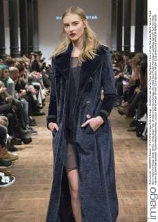 Model bei der Marcel Ostertag Fashion Show auf der Mercedes-Benz Fashion Week Berlin Autumn Winter 2016. Berlin, 19.01.2016 Foto:xFredericx xFuturexImage