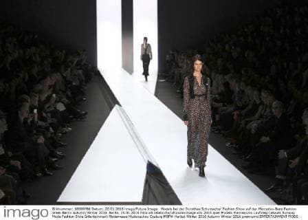 Models bei der Dorothee Schumacher Fashion Show auf der Mercedes-Benz Fashion Week Berlin Autumn Winter 2016. Berlin, 20.01.2016 Foto:xS.xGabschx xFuturexImage