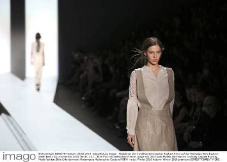 Models bei der Dorothee Schumacher Fashion Show auf der Mercedes-Benz Fashion Week Berlin Autumn Winter 2016. Berlin, 20.01.2016 Foto:xS.xGabschx xFuturexImage