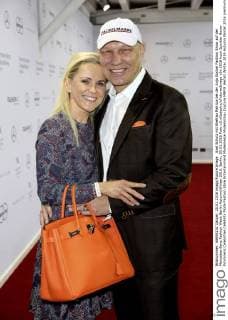 Axel Schulz mit Ehefrau Patricia bei der Anja Gockel Fashion Show auf der Mercedes-Benz Fashion Week Berlin Autumn Winter 2016. Berlin, 20.01.2016 Foto:xS.xGabschx xFuturexImage