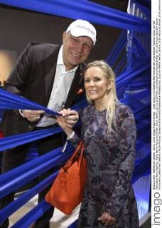Axel Schulz mit Ehefrau Patricia bei der Anja Gockel Fashion Show auf der Mercedes-Benz Fashion Week Berlin Autumn Winter 2016. Berlin, 20.01.2016 Foto:xS.xGabschx xFuturexImage