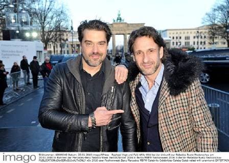 Raphael Vogt und Falk Willy Wild bei der Ankunft zur Rebekka Ruetz Modenschau am 20.01.2016 im Rahmen der Mercedes-Benz Fashion Week Herbst Winter 2016 in Berlin MBFW Fashionweek 2016 in Berlin- Rebekka Ruetz Fashionshow 