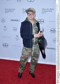 Rolf Scheider bei der Ankunft zur Rebekka Ruetz Modenschau am 20.01.2016 im Rahmen der Mercedes-Benz Fashion Week Herbst Winter 2016 in Berlin MBFW Fashionweek 2016 in Berlin- Rebekka Ruetz Fashionshow 