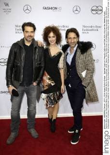 Raphael Vogt mit Freundin Cathrin und Falk Willy Wild bei der Rebekka Ruetz Fashion Show auf der Mercedes-Benz Fashion Week Berlin Autumn Winter 2016. Berlin, 20.01.2016 Foto:xS.xGabschx xFuturexImage