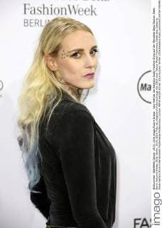 Lexy Hell bei der Rebekka Ruetz Fashion Show auf der Mercedes-Benz Fashion Week Berlin Autumn Winter 2016. Berlin, 20.01.2016 Foto:xS.xGabschx xFuturexImage