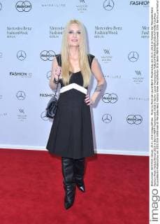 Mirja Du Mont bei Laurel Berlin Modenschau am 20.01.2016 im Rahmen der Mercedes-Benz Fashion Week Herbst Winter 2016 in Berlin MBFW Fashionweek 2016 in Berlin- Laurel Fashionshow 