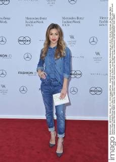 Gizem Emre bei Laurel Berlin Modenschau am 20.01.2016 im Rahmen der Mercedes-Benz Fashion Week Herbst Winter 2016 in Berlin MBFW Fashionweek 2016 in Berlin- Laurel Fashionshow 