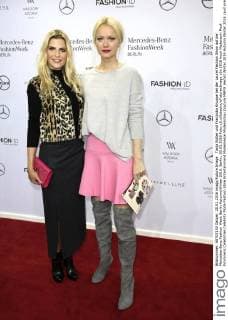 Tanja Bülter und Franziska Knuppe bei der Laurel Fashion Show auf der Mercedes-Benz Fashion Week Berlin Autumn Winter 2016. Berlin, 20.01.2016 Foto:xS.xGabschx xFuturexImage