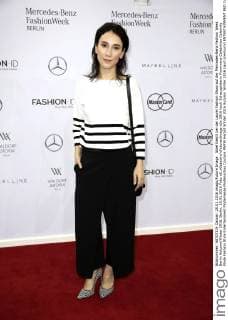 Sibel Kekilli bei der Laurel Fashion Show auf der Mercedes-Benz Fashion Week Berlin Autumn Winter 2016. Berlin, 20.01.2016 Foto:xS.xGabschx xFuturexImage